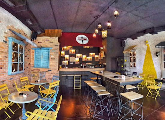 montenegro/podgorica/bar/street-bar