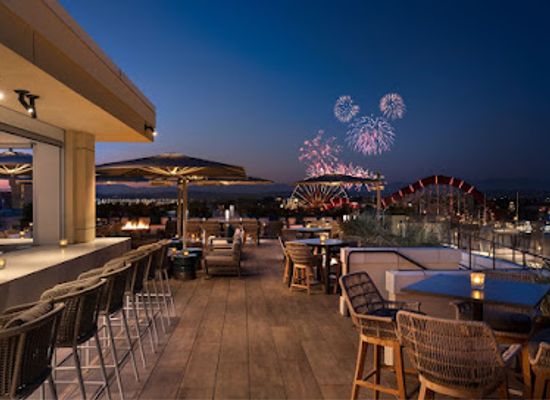 california/anaheim/anaheim-resort/bar/rise-rooftop-lounge