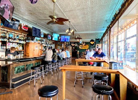 iowa/driftless-area/bar/bodega-brew-pub-inc