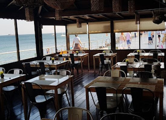 portugal/cascais/bar/escotilha-beach-bar-restaurant