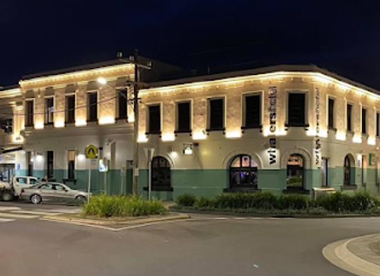 australia/western-district/bar/the-whalers-hotel