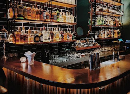 vietnam/red-river-delta/bar/leo-s-cocktails-co