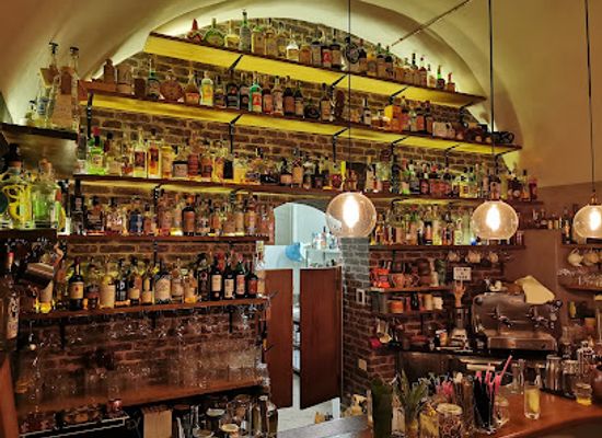 italy/arezzo/bar/la-clandestina