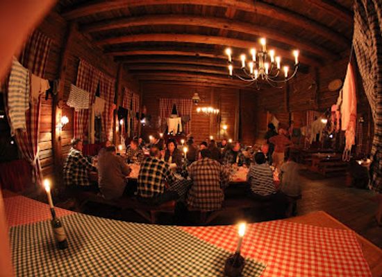 finland/lapland/bar/poropirtti-reindeer-cottage