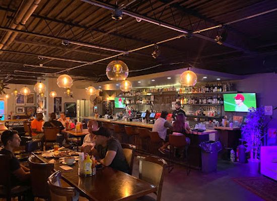 florida/tampa/seminole-heights/bar/shuffle