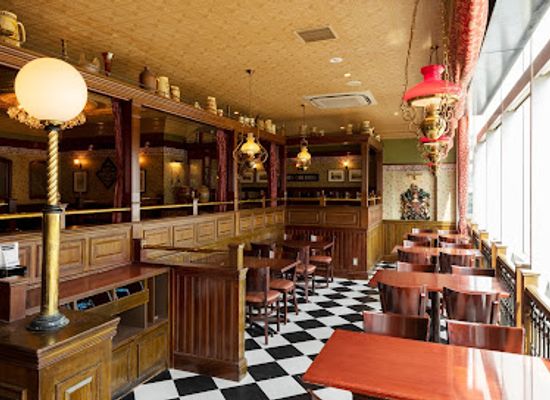 japan/tokyo/akihabara/bar/the-r-c-arms-akihabara