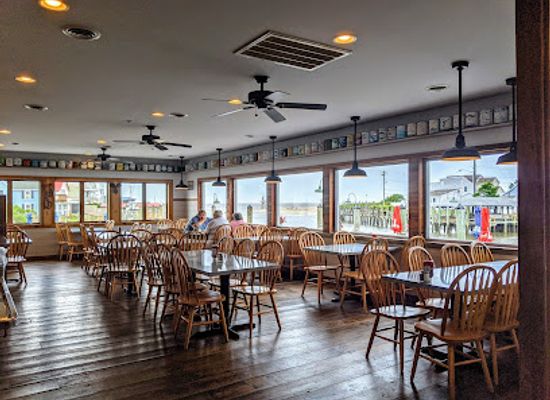 delaware/killens-pond-state-park/bar/jp-s-on-the-wharf
