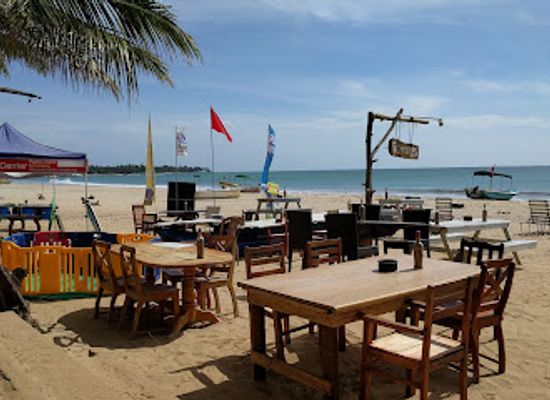 sri-lanka/trincomalee-district/bar/fernando-s-bar