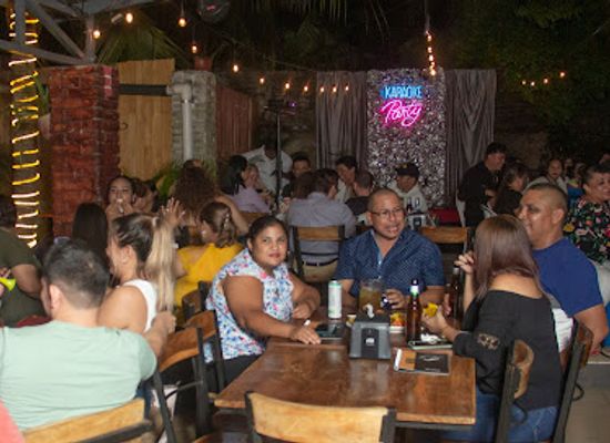 nicaragua/rivas/bar/good-fellas