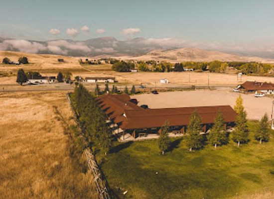 montana/the-tobacco-root-mountains/bar/mcallister-inn-steakhouse-bar-bbq
