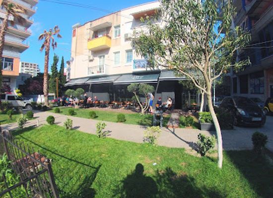 albania/durres-coast/bar/the-wall