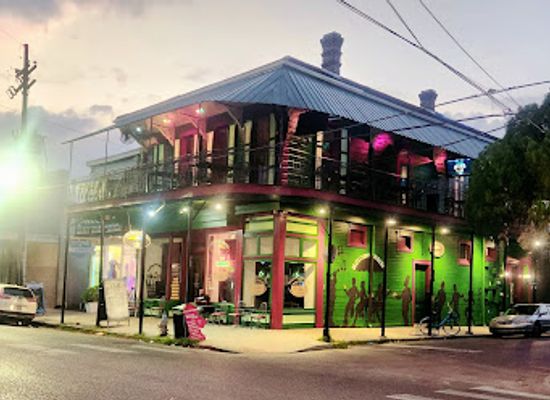louisiana/new-orleans/garden-district/bar/balcony-bar-cafe