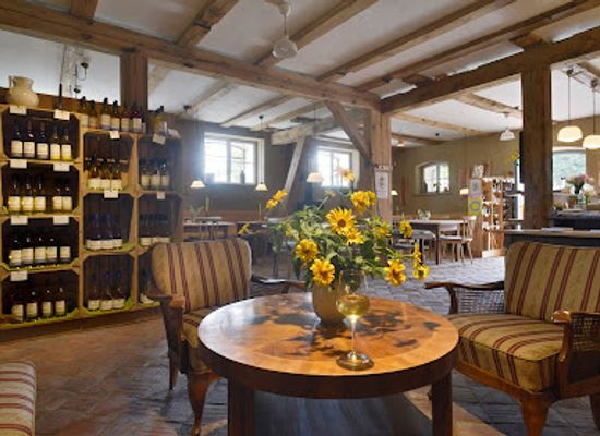 germany/uckermark/bar/gutshof-kraatz-weinschanke