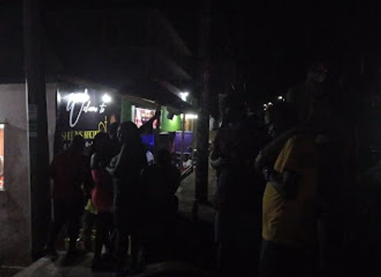 sierra-leone/western-area/bar/sheezy-s-kitchen