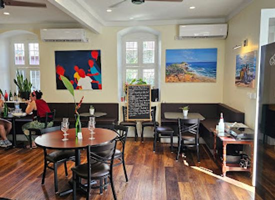 dominica/saint-luke/bar/lacou-melrose-house