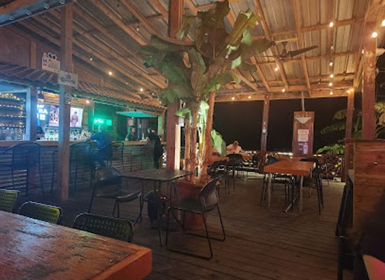 puerto-rico/arecibo-region/bar/puerto-coco-bar-grill-restaurant