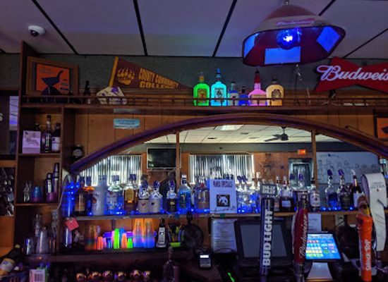 kansas/bluestem-pasture/bar/the-blue-goose-tavern