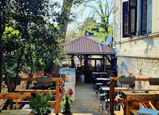 croatia/pula/bar/bass-bar-pula