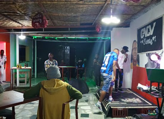 angola/moxico-plains/bar/don-kocas-bar-lounge-stop-pepsi