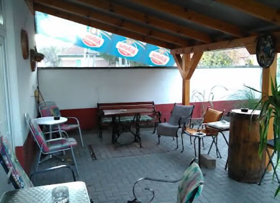 hungary/zemplen-mountains/bar/lapos-pub