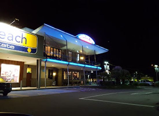new-zealand/tauranga/bar/worlds-end