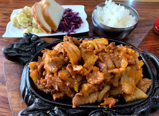 mongolia/altai-mountains/bar/anduud-pub-karaoke-restaurant