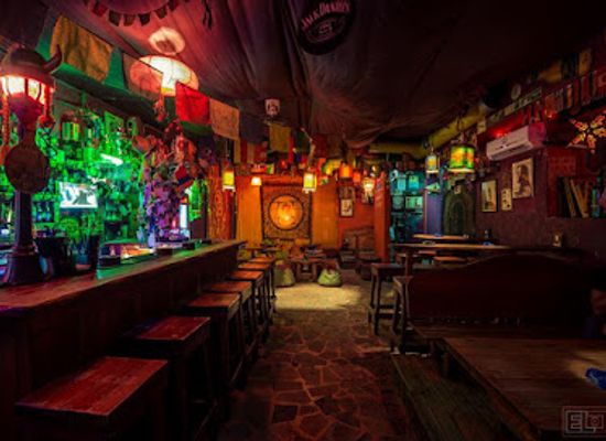 armenia/ararat/bar/calumet-ethnic-lounge-bar