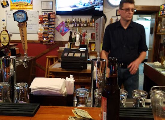 pennsylvania/laurel-highlands/bar/laporte-s-bar-grill