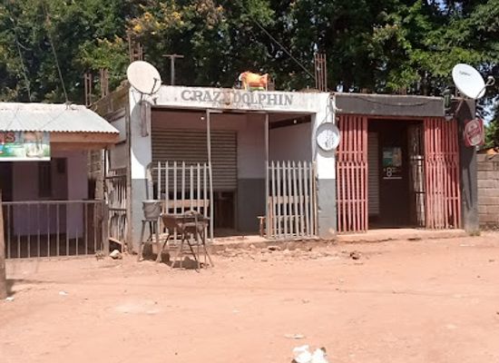 zambia/chipata/bar/crazy-dolphin