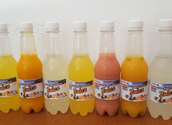seychelles/bird-island/bar/la-fleche-local-organic-fruit-juices