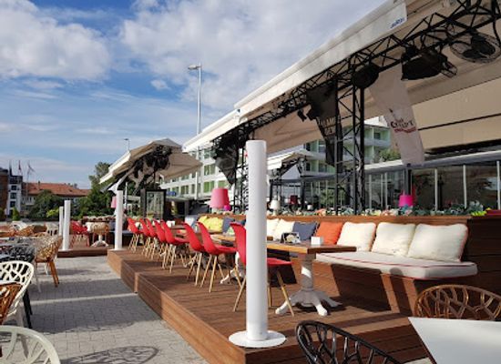 bulgaria/varna/tsentar/bar/bar-de-rouge