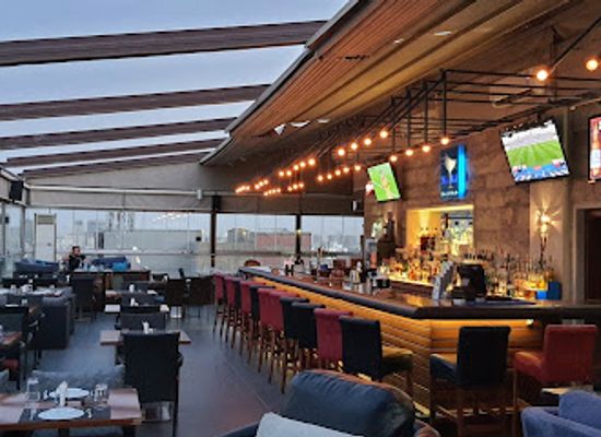 iraq/muthanna/bar/moon-roof-rooftop-bar-restaurant