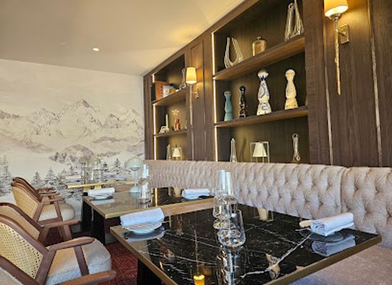 switzerland/crans-montana/bar/bar-miedzor