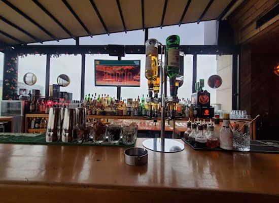 iraq/euphrates-region/bar/mars-rooftop