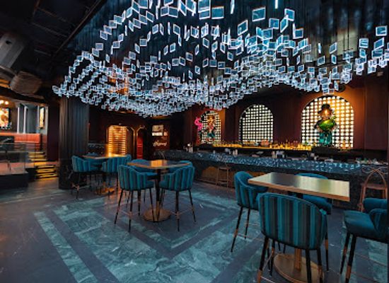 india/kolkata/park-street-area/bar/m-bar-kitchen-cocktails
