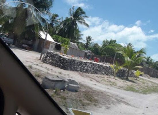 kiribati/banaba-island/bar/kiritimati