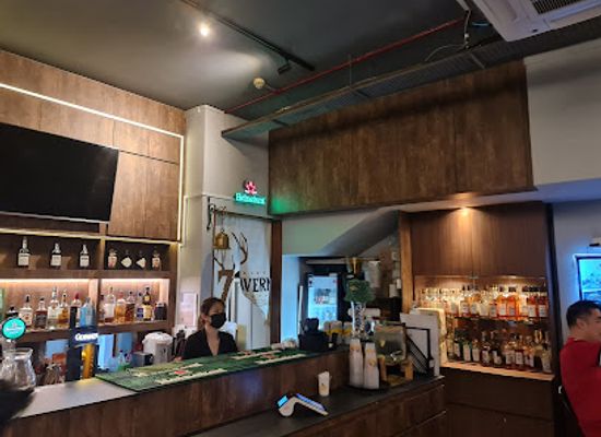 singapore/balestier/bar/7-tavern