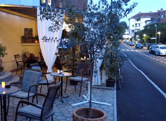 slovenia/central-slovenia/bar/vila-a-bar
