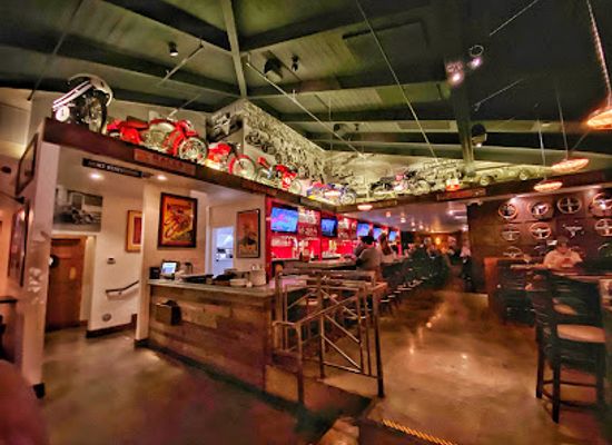 california/monterey/downtown-monterey/bar/turn-12-bar-grill
