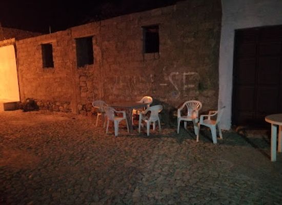 cabo-verde/vila-do-maio/bar/chacha-chicken-restaurant