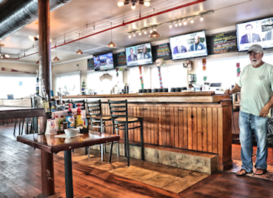 south-carolina/edisto-island/bar/coot-s-bar-grill