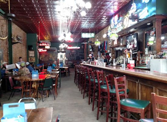 louisiana/caddo-lake/bar/auntie-skinner-s-riverboat-club
