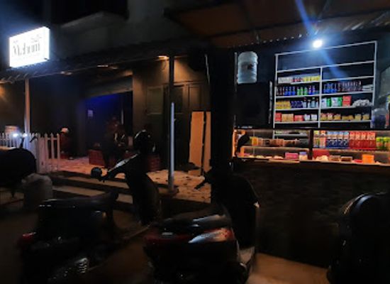 india/manipur/bar/mahum-house-of-good-food