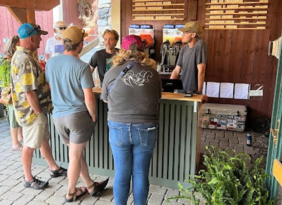 vermont/caledonia-county/bar/the-sloshie-shed