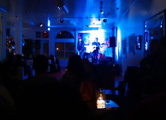 maryland/blackwater-national-wildlife-refuge/bar/art-bar-at-liv-again