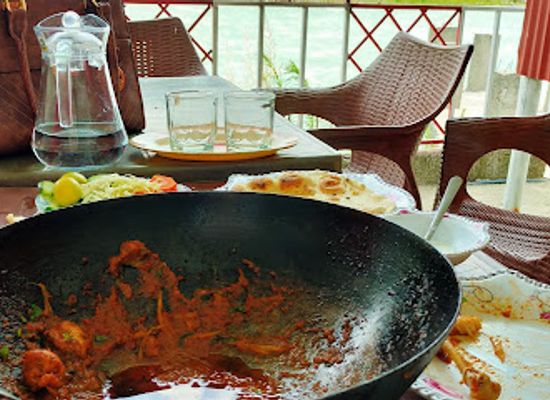 pakistan/swat-valley/bar/aryana-hotel-and-restaurant