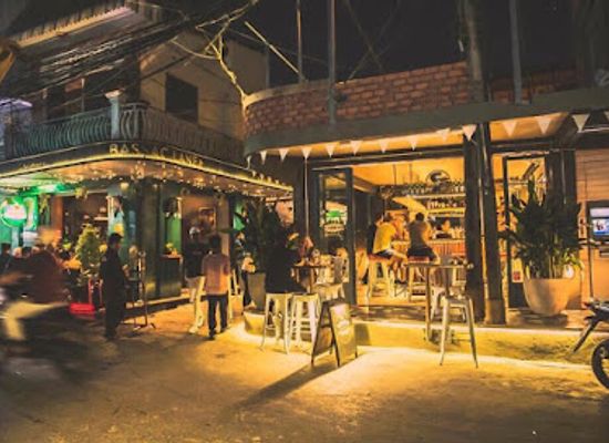 cambodia/kandal/bar/bassac-lane