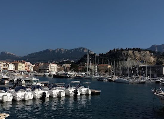 france/cassis-calanques/bar/bar-le-port