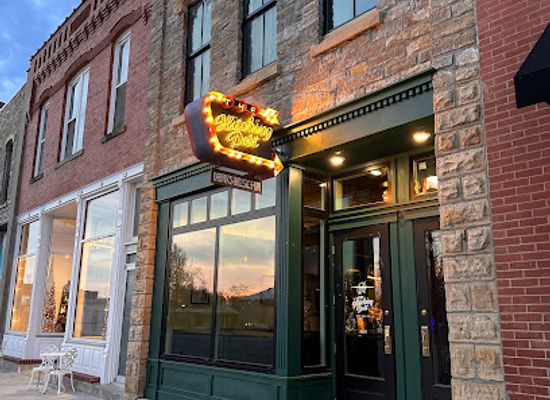 kansas/southeast-kansas/bar/the-hitching-post
