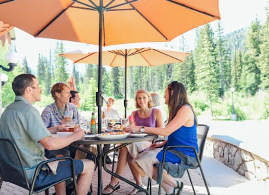 utah/solitude-mountain-resort/bar/honeycomb-grill